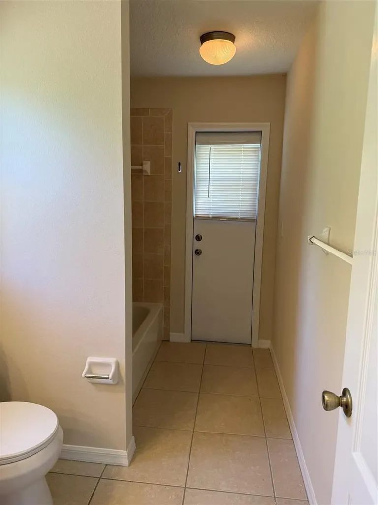 4833 Post Pointe Drive Sarasota FL 34233