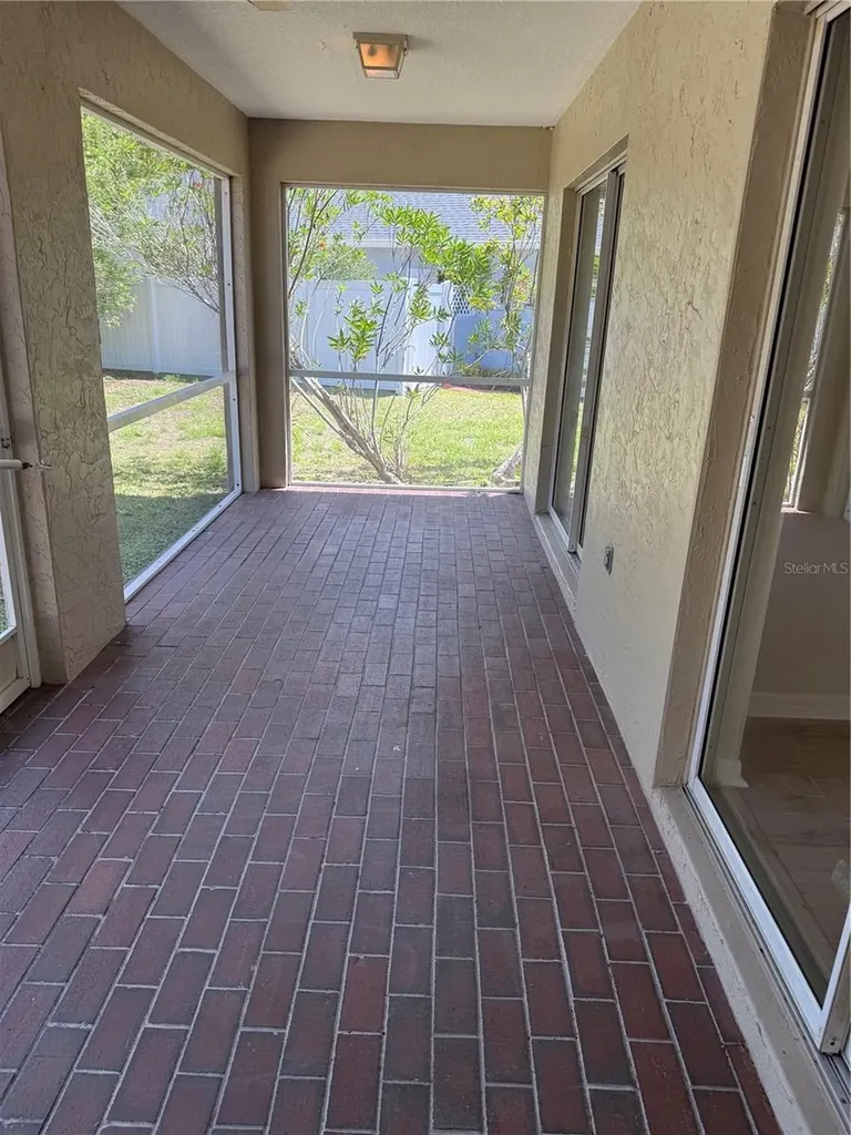 4833 Post Pointe Drive Sarasota FL 34233