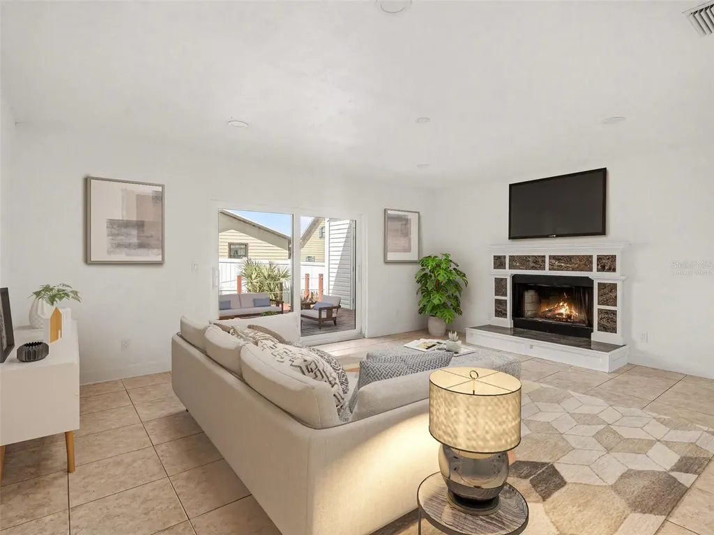 822 Diane Circle Englewood FL 34223