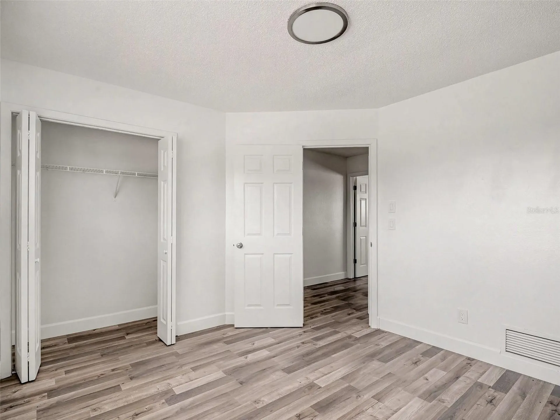 822 Diane Circle Englewood FL 34223