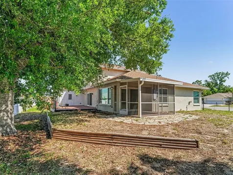 822 Diane Circle Englewood FL 34223