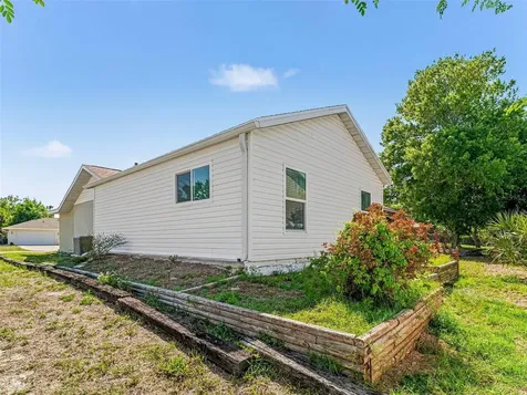 822 Diane Circle Englewood FL 34223