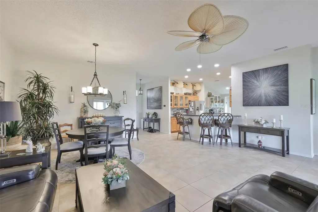 2261 Brookfield Greens Circle Sun City Center FL 33573