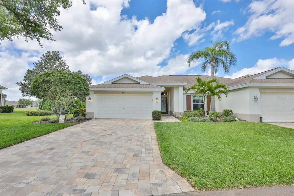 2261 Brookfield Greens Circle Sun City Center FL 33573