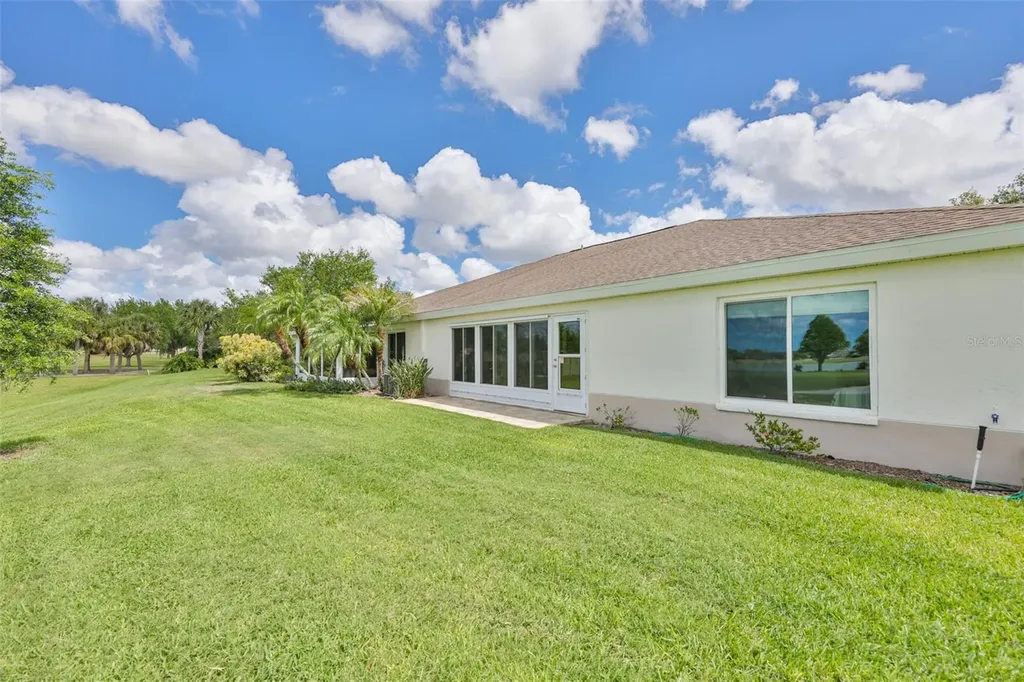 2261 Brookfield Greens Circle Sun City Center FL 33573