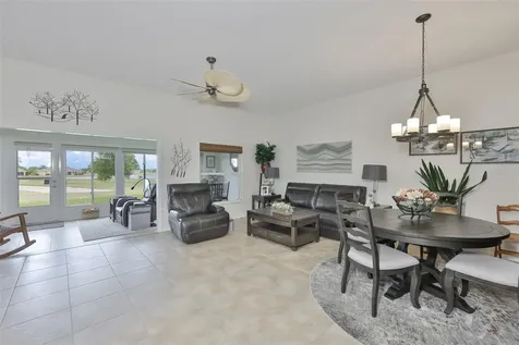 2261 Brookfield Greens Circle Sun City Center FL 33573