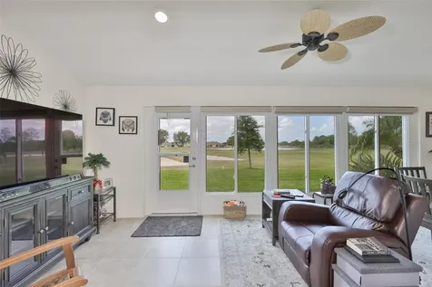 2261 Brookfield Greens Circle Sun City Center FL 33573