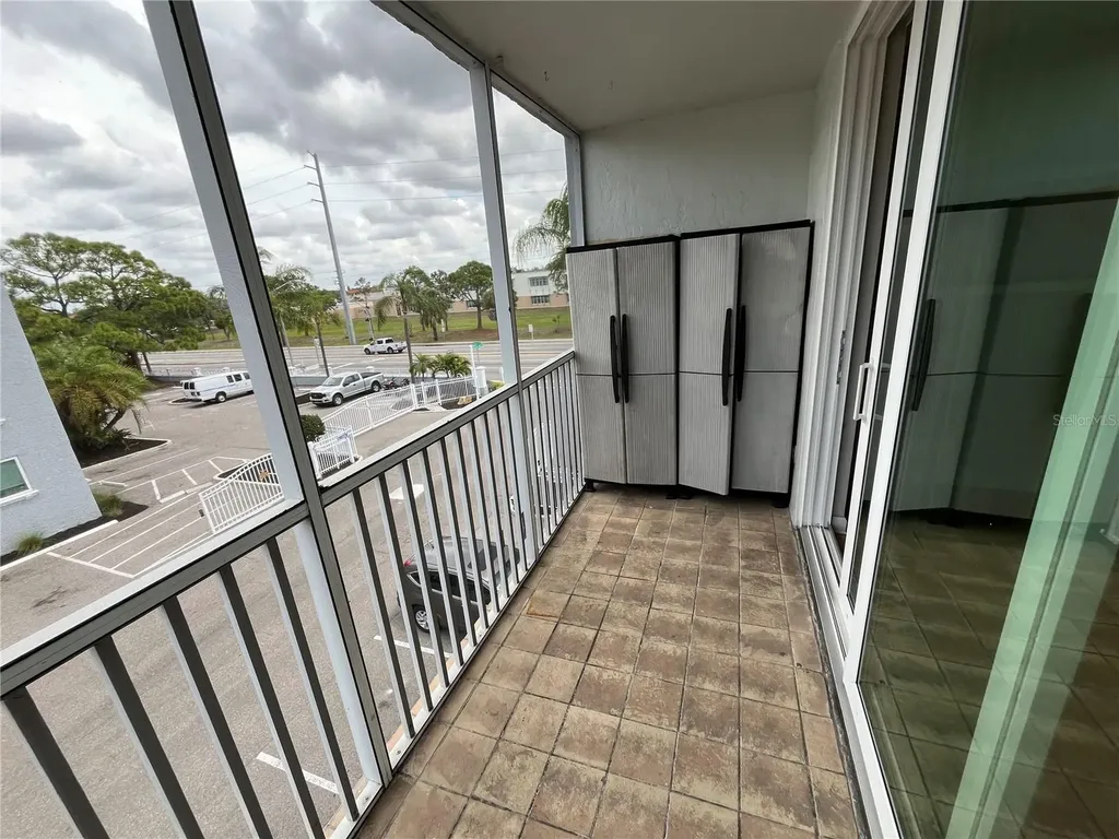 2760 Coconut Bay Lane Lane Sarasota FL 34237