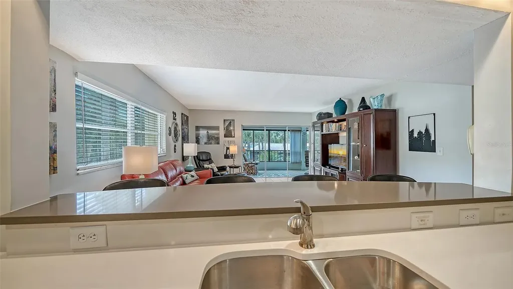 225 Hourglass Way Sarasota FL 34242