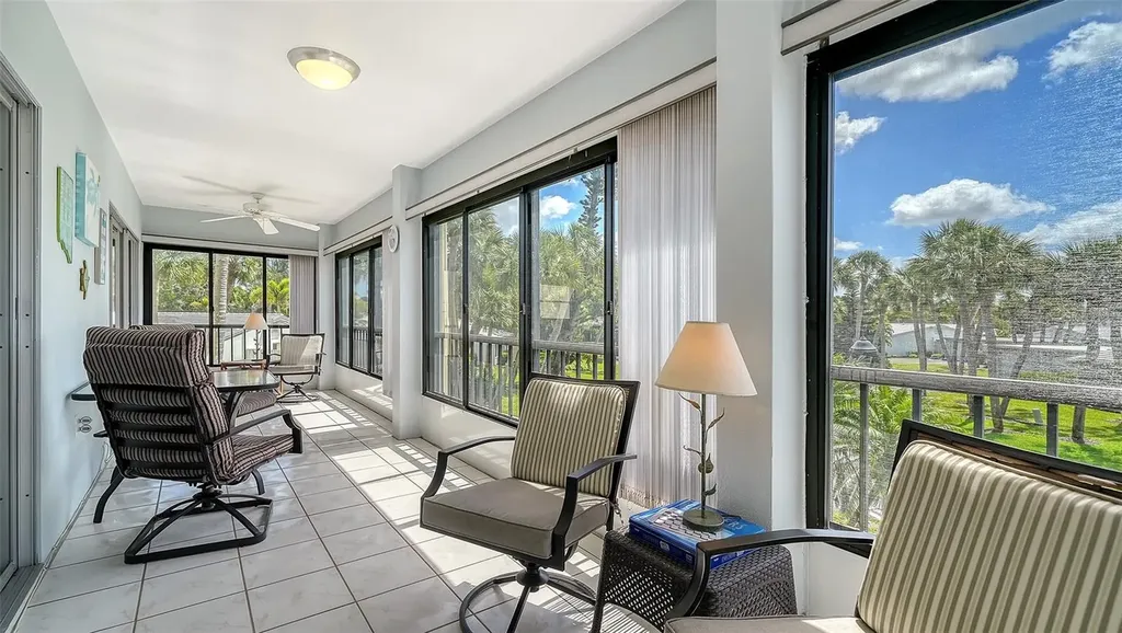 225 Hourglass Way Sarasota FL 34242