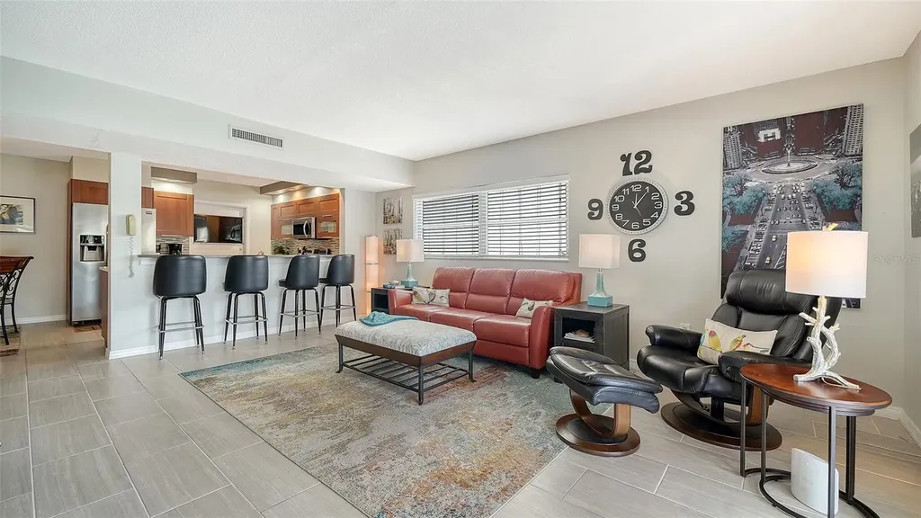 225 Hourglass Way Sarasota FL 34242