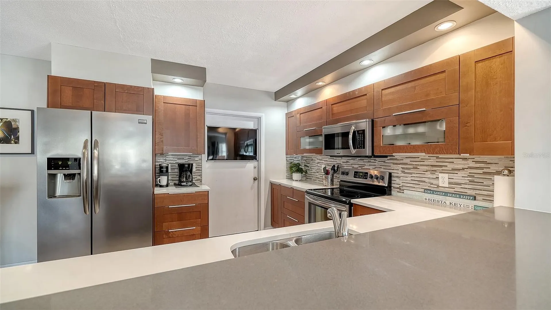 225 Hourglass Way Sarasota FL 34242