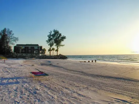 225 Hourglass Way Sarasota FL 34242