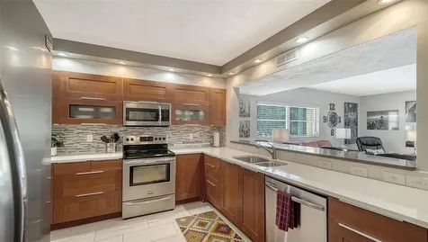 225 Hourglass Way Sarasota FL 34242