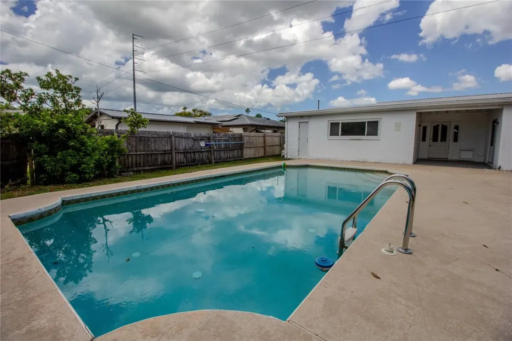 10760 62nd Avenue Seminole FL 33772