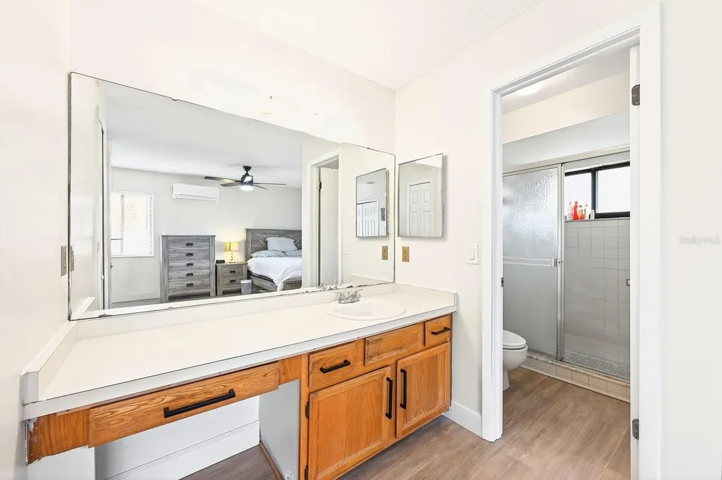 20810 Marlin Street Orlando FL 32833
