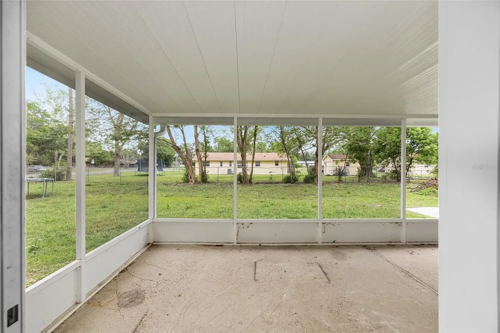 1912 NE 52nd Street Ocala FL 34479