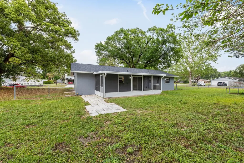 1912 NE 52nd Street Ocala FL 34479