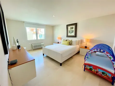 14 Peninsula De San Juan Street Humacao PR 00791