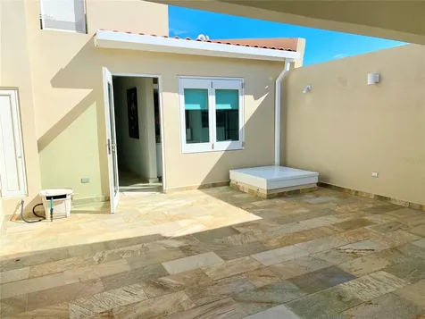 14 Peninsula De San Juan Street Humacao PR 00791