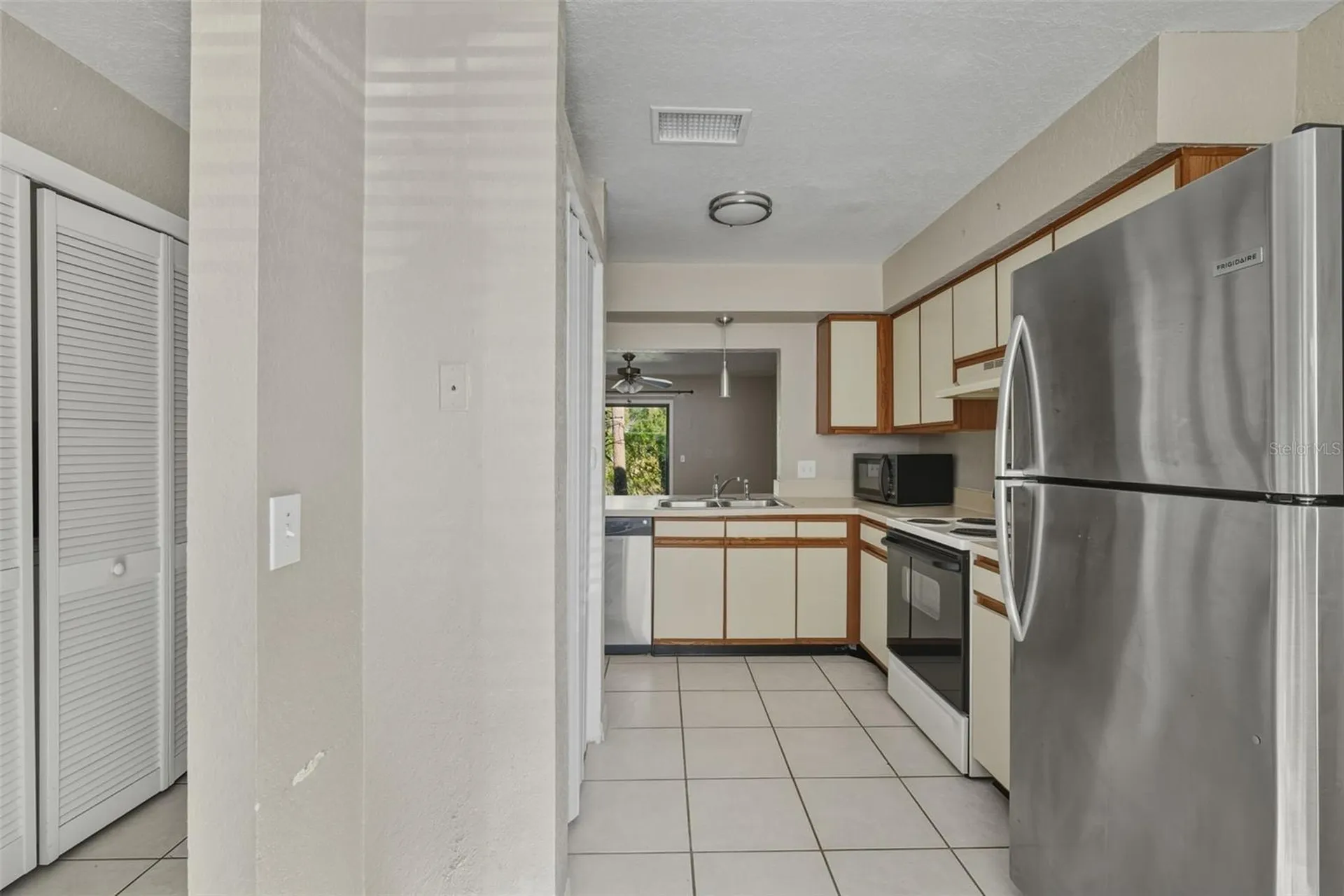 16545 Lake Brigadoon Circle Tampa FL 33618