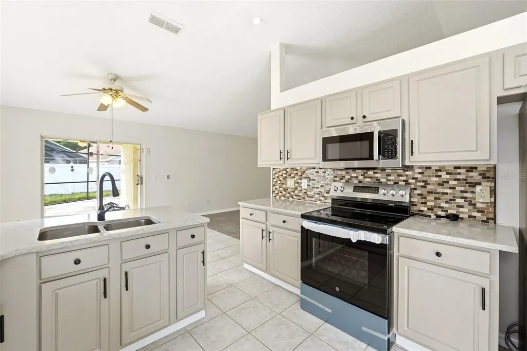 4518 Alaqua Trail Kissimmee FL 34746