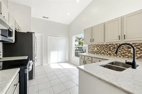 4518 Alaqua Trail Kissimmee FL 34746