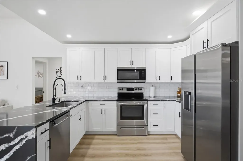 2212 Lake Bay Way Brandon FL 33511