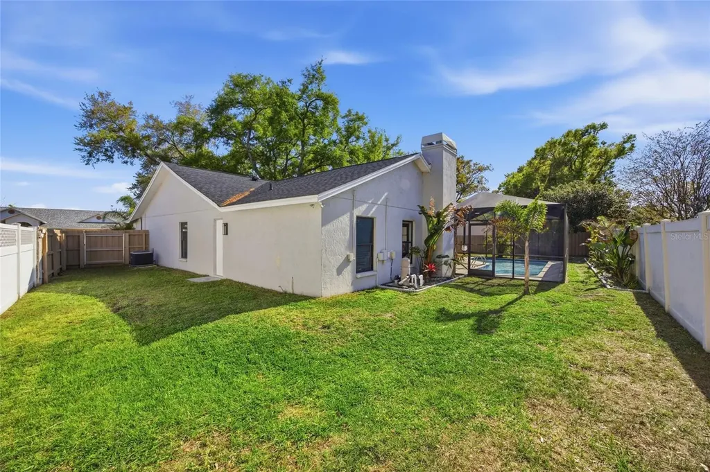 2212 Lake Bay Way Brandon FL 33511