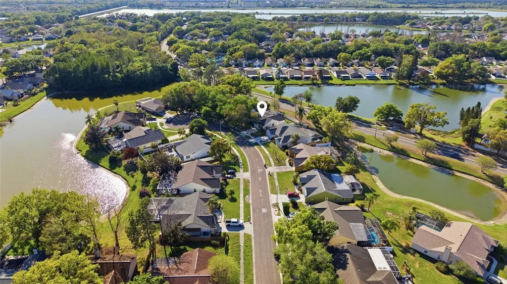 2212 Lake Bay Way Brandon FL 33511