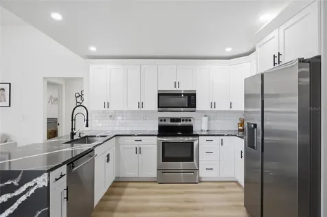 2212 Lake Bay Way Brandon FL 33511
