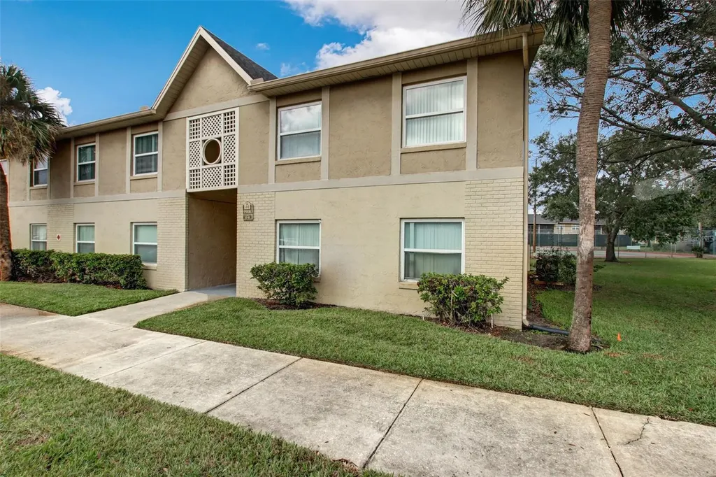 9908 Sweepstakes Lane Orlando FL 32837