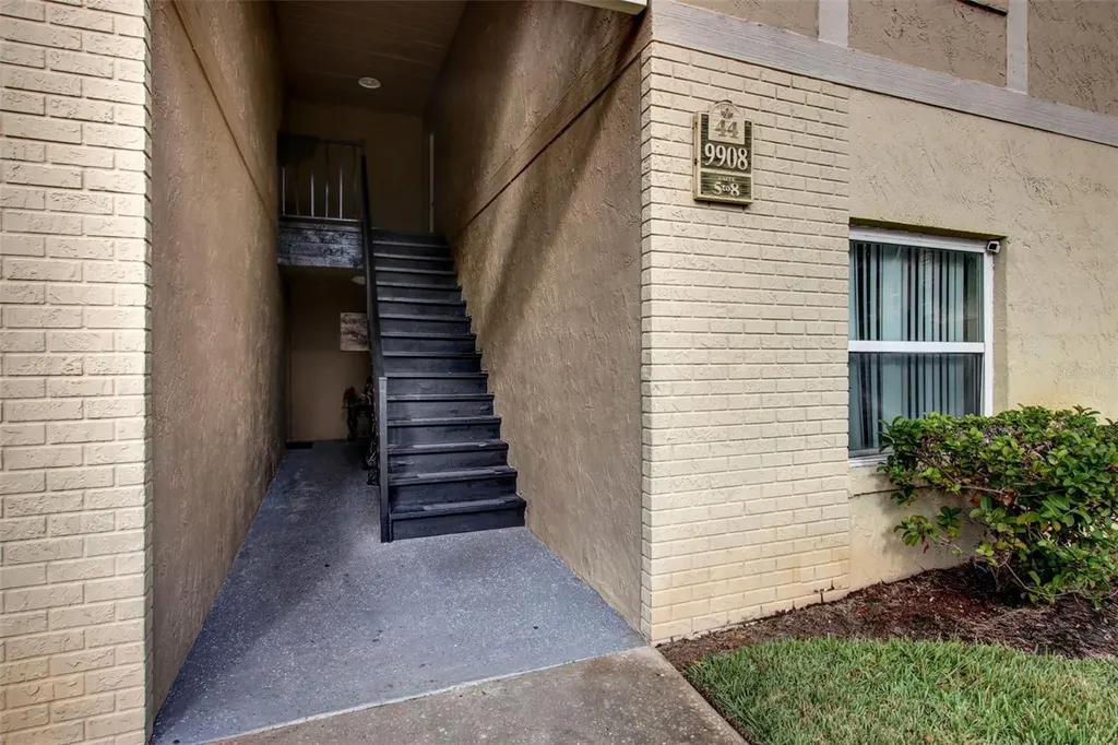 9908 Sweepstakes Lane Orlando FL 32837