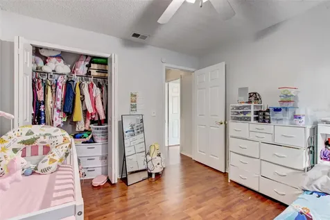 9908 Sweepstakes Lane Orlando FL 32837