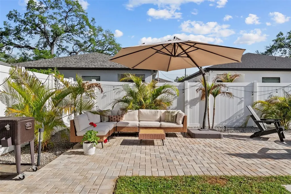 3323 W Pine Street Tampa FL 33607