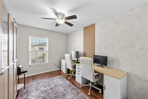 3323 W Pine Street Tampa FL 33607