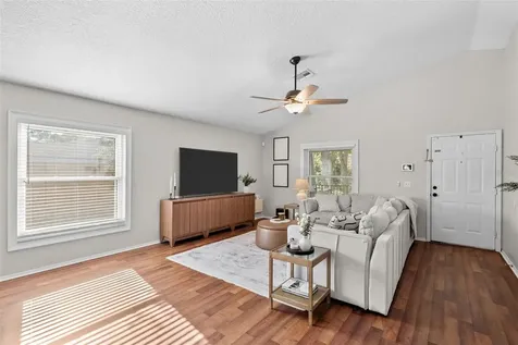 3323 W Pine Street Tampa FL 33607