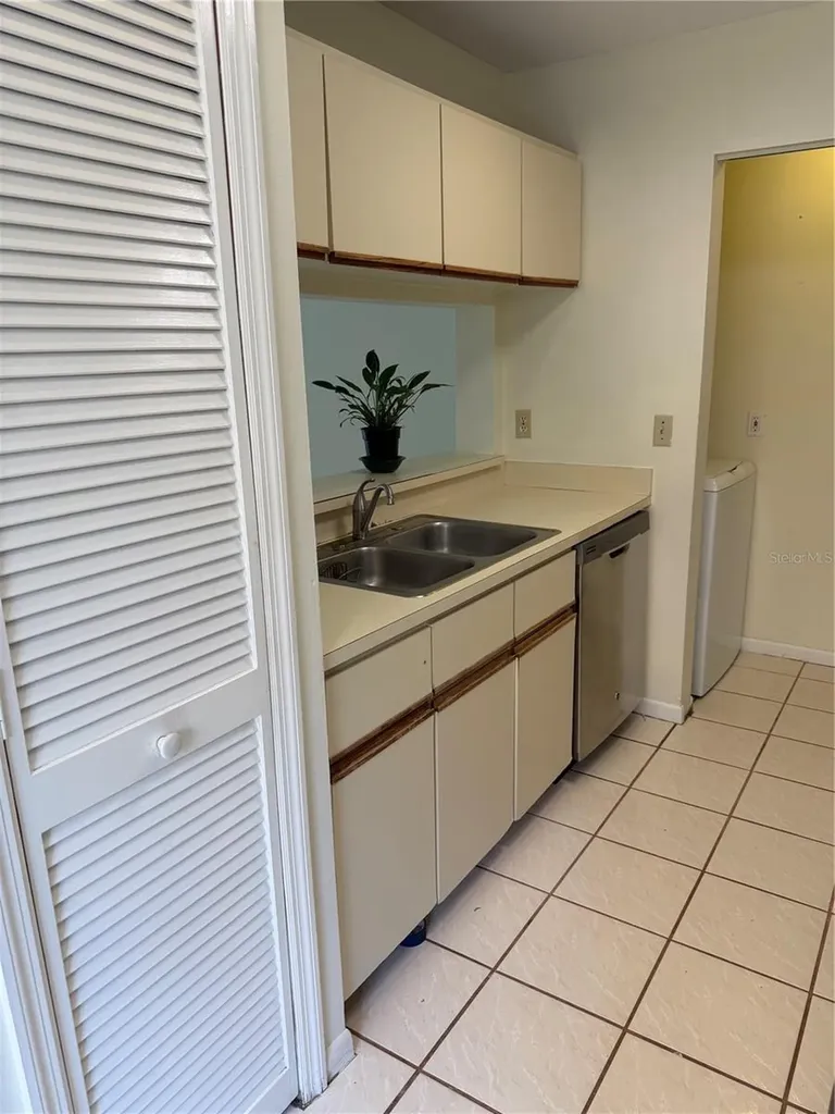 8091 NW 71st Court Tamarac FL 33321