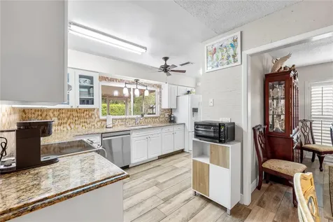 7001 Twelve Oaks Boulevard Tampa FL 33634