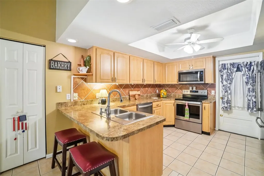 17803 Sunrise Drive Lutz FL 33549