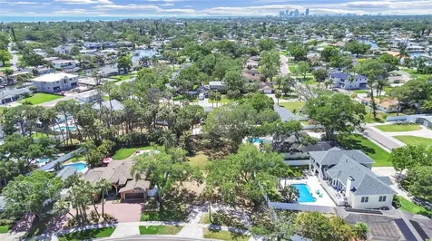 5438 Bayou Grande Boulevard NE St Petersburg FL 33703