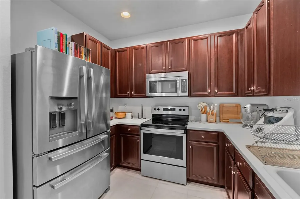 9410 Georgian Park Lane Tampa FL 33626