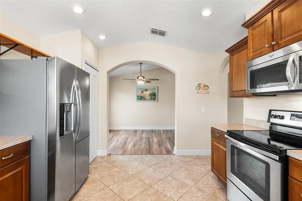 2037 Lakeridge Drive Winter Haven FL 33881