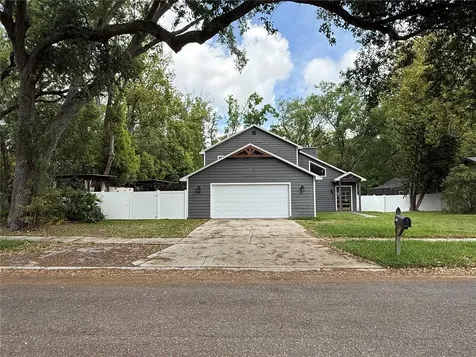 1024 Sylvia Lane Tampa FL 33613