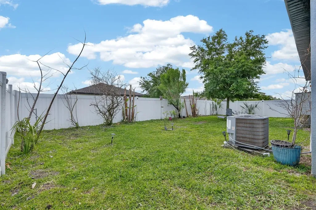1019 Landing Lane Deltona FL 32738