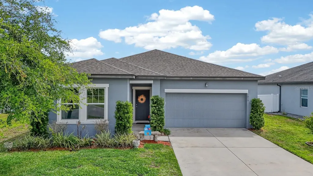 1019 Landing Lane Deltona FL 32738