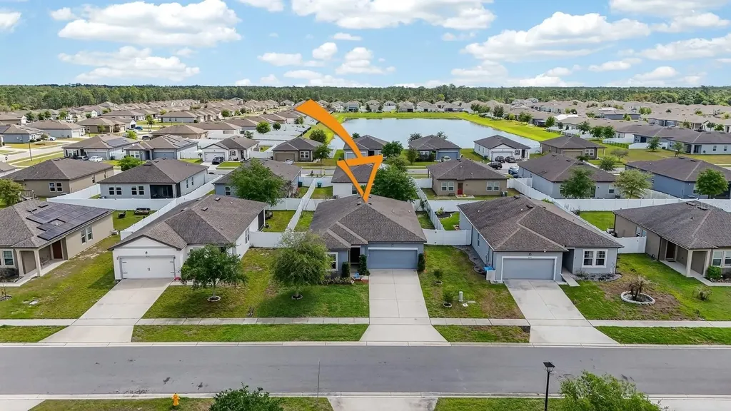 1019 Landing Lane Deltona FL 32738
