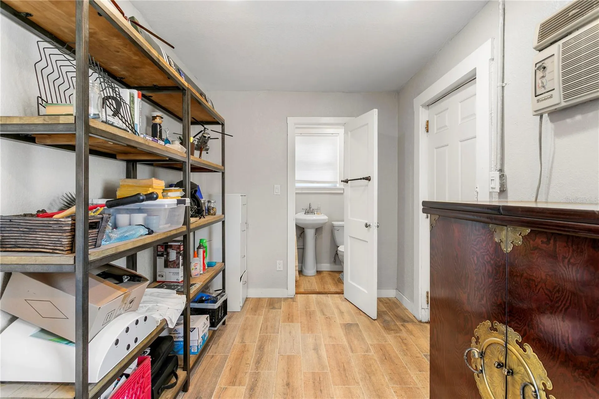 802 Dartmoor Street N St Petersburg FL 33701