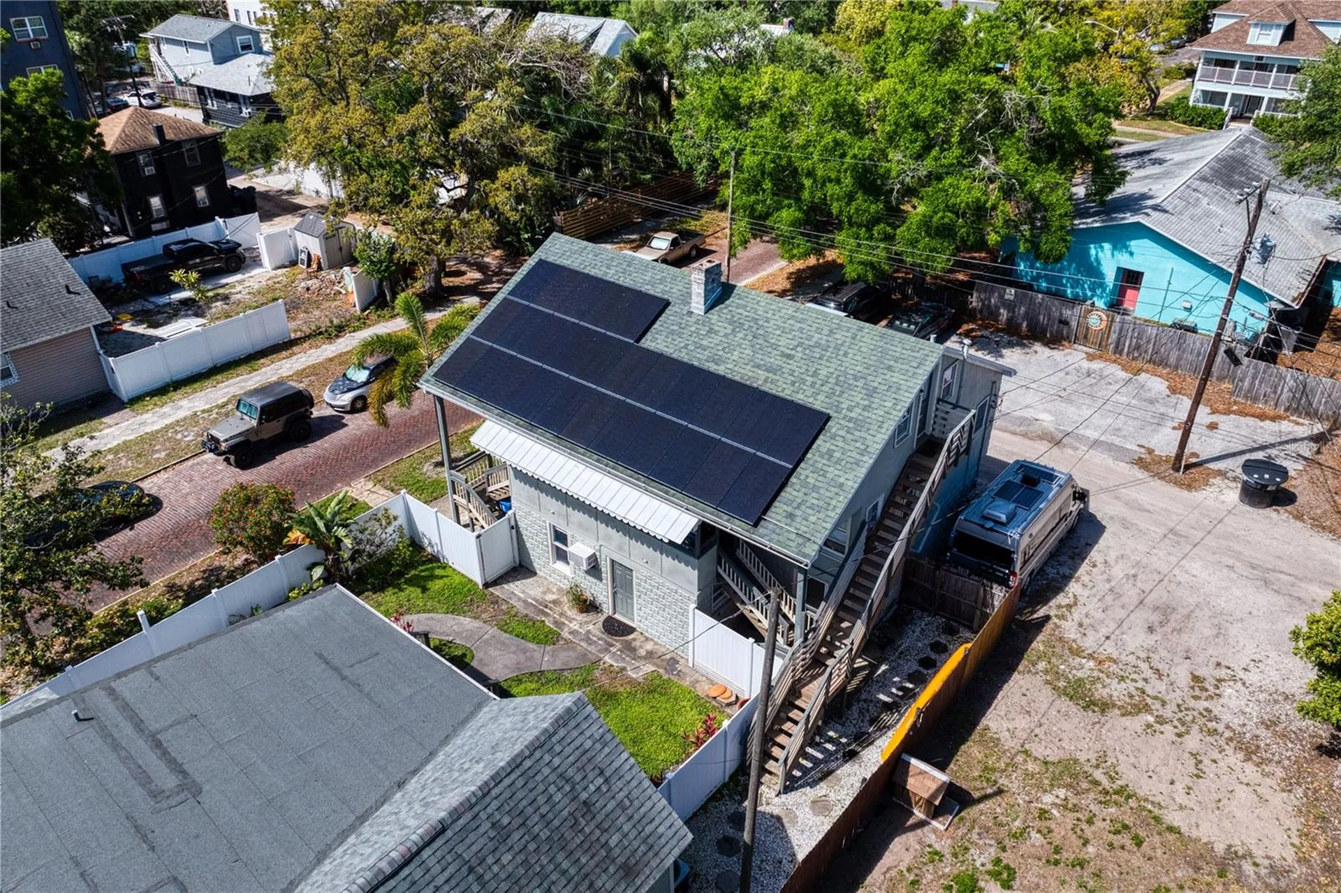 802 Dartmoor Street N St Petersburg FL 33701