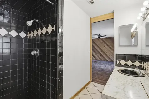 4006 NW 36th Terrace Gainesville FL 32605